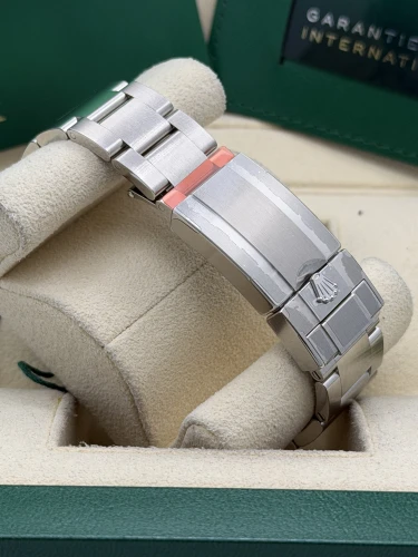 Rolex Airking 40mm 126900, oyster bracelet, 2024 unworn