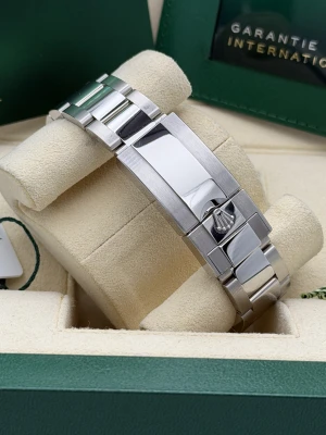 Rolex Daytona 40mm 126500LN white dial Panda oyster bracelet 2025 unworn