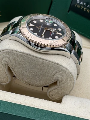 Rolex Yachtmaster 40mm 126621 charcoal dia bi metal oyster bracelet 2022