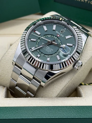 Rolex Skydweller 42mm, 336934, mint green dial, oyster bracelet, 2026 unworn