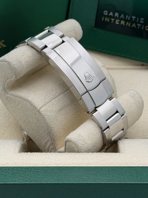 Rolex Skydweller 42mm blue dial stainless steel oyster bracelet 326934 2020