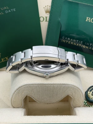 Rolex Oyster Perpetual 36mm blue baton dial oyster bracelet 126000 (2020)