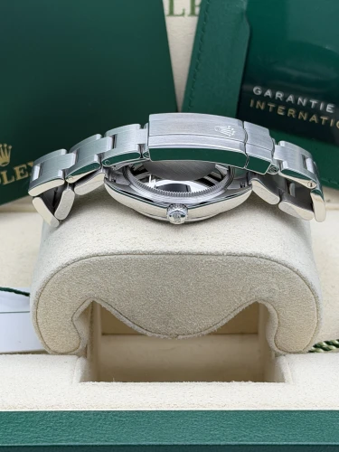 Rolex Oyster Perpetual 31mm, 277200, lavender dial, oyster bracelet, 2025