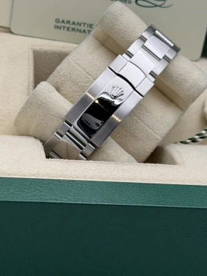 Rolex Datejust 34mm Stainless Steel Oyster Black Roman Dial 115234 (2008)