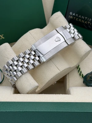 Rolex Sky-Dweller 42mm mint green dial jubilee bracelet 336934 2024