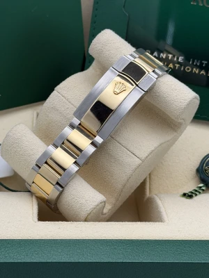 Rolex Datejust 41mm 126333 bi metal oyster white baton dial 2024