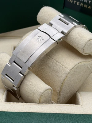 Rolex Oyster Perpetual 41mm 134000 Candy Pink oyster bracelet 2026 unworn