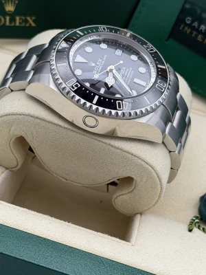 Rolex Deepsea Seadweller 136660 44mm black dial, oyster bracelet 2024