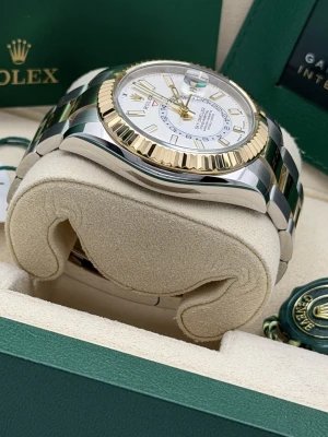 Rolex Sky-Dweller 42mm Steel & Yellow Gold Oyster 336933 2024