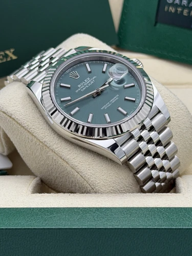Rolex Datejust 4mm 126334 mint green dial, fluted, jubilee, 2026 unworn