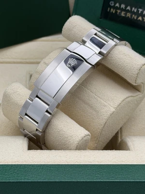 Rolex Datejust 41mm mint green smooth bezel oyster bracelet 126300 2023