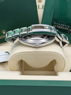 Rolex Datejust 41mm mint green smooth bezel oyster bracelet 126300 2023