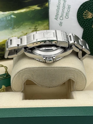 Rolex Submariner Date 40mm Stainless Steel Oyster Bracelet 16610 2006