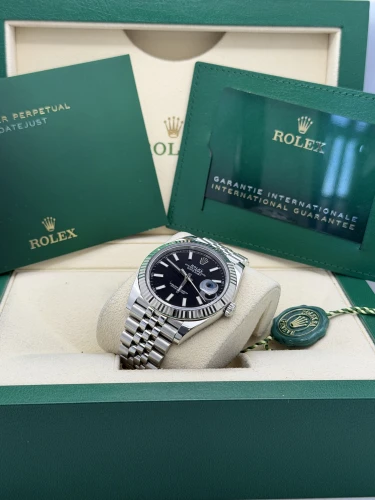 Rolex Datejust 41mm 126334 black baton dial, fluted bezel, jubilee, 2022