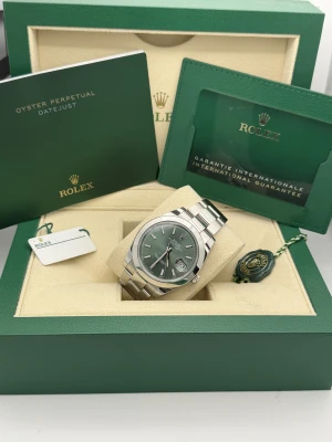 Rolex Datejust 41mm mint green smooth bezel oyster bracelet 126300 2023
