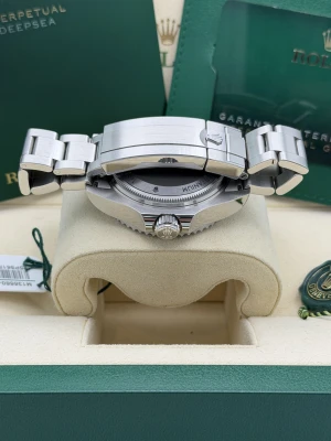 Rolex Deepsea Seadweller 136660 44mm black dial, oyster bracelet 2024