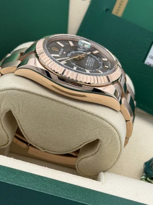 Rolex Skydweller 42mm 326935 Rhodium dial, full rose gold, oyster bracelet, 2018