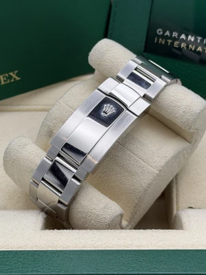 Rolex Skydweller 42mm blue dial stainless steel oyster bracelet 326934 2020