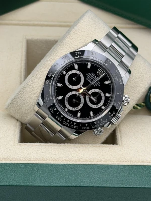 Rolex Daytona 40 116500LN black dial and ceramic bezel, stainless steel oyster bracelet, 2018