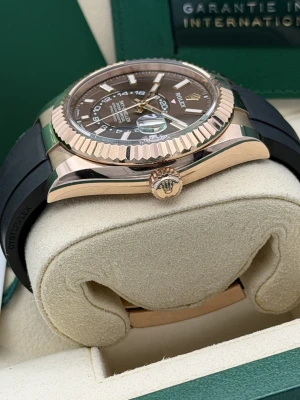 Rolex Sky-Dweller 42mm 326235 everose gold, chocolate dial, oysterflex bracelet 2021