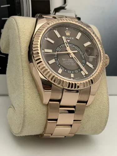 Rolex Sky-Dweller 326935 everose gold, chocolate dial, oyster, 2021