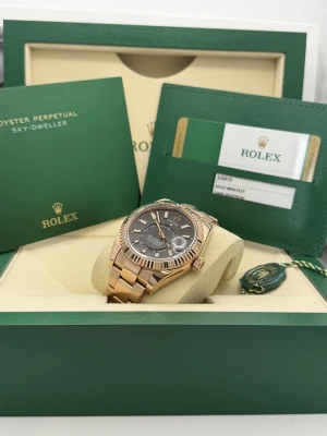Rolex Skydweller 42mm 326935 Rhodium dial, full rose gold, oyster bracelet, 2018