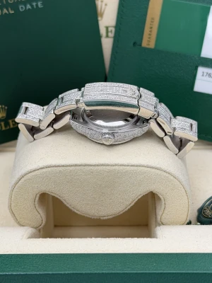 Rolex Oyster Perpetual 26mm Stainless Steel Diamond Set 176200 (2018)