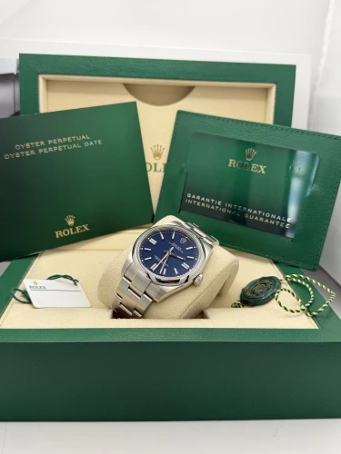 Rolex Oyster Perpetual 41mm 124300 blue dial, oyster bracelet, 2023 unworn