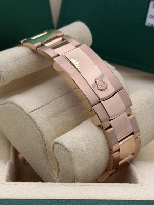 Rolex Skydweller 42mm 326935 Rhodium dial, full rose gold, oyster bracelet, 2018