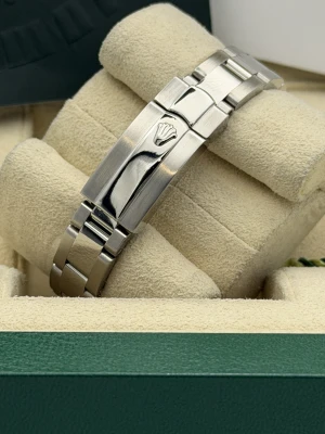 Rolex Datejust 26mm pink roman dial white gold fluted bezel 179174 (2005)