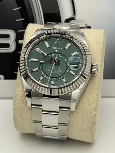 Rolex Sky-Dweller 42mm, 336934 mint green dial, oyster bracelet, 2026 unworn
