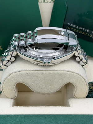 Rolex Sky-Dweller 42mm mint green dial jubilee bracelet 336934 2024