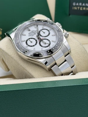 Rolex Daytona 40mm 126500LN panda dial, black bezel, stainless steel oyster bracelet 2024