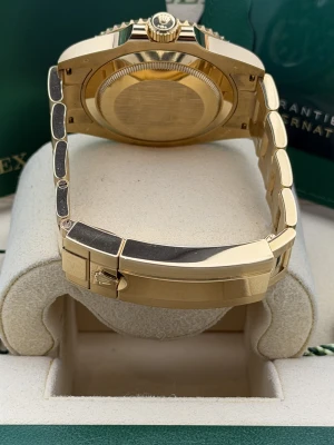 Rolex Submariner date 41mm 126618LB blue sunburst dial, yellow gold case and oyster bracelet 2021 unworn