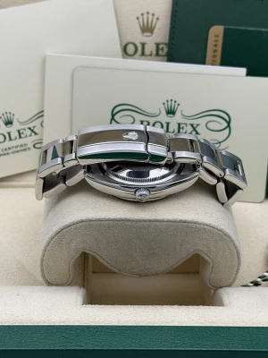 Rolex Datejust 34mm Stainless Steel Oyster Black Roman Dial 115234 (2008)